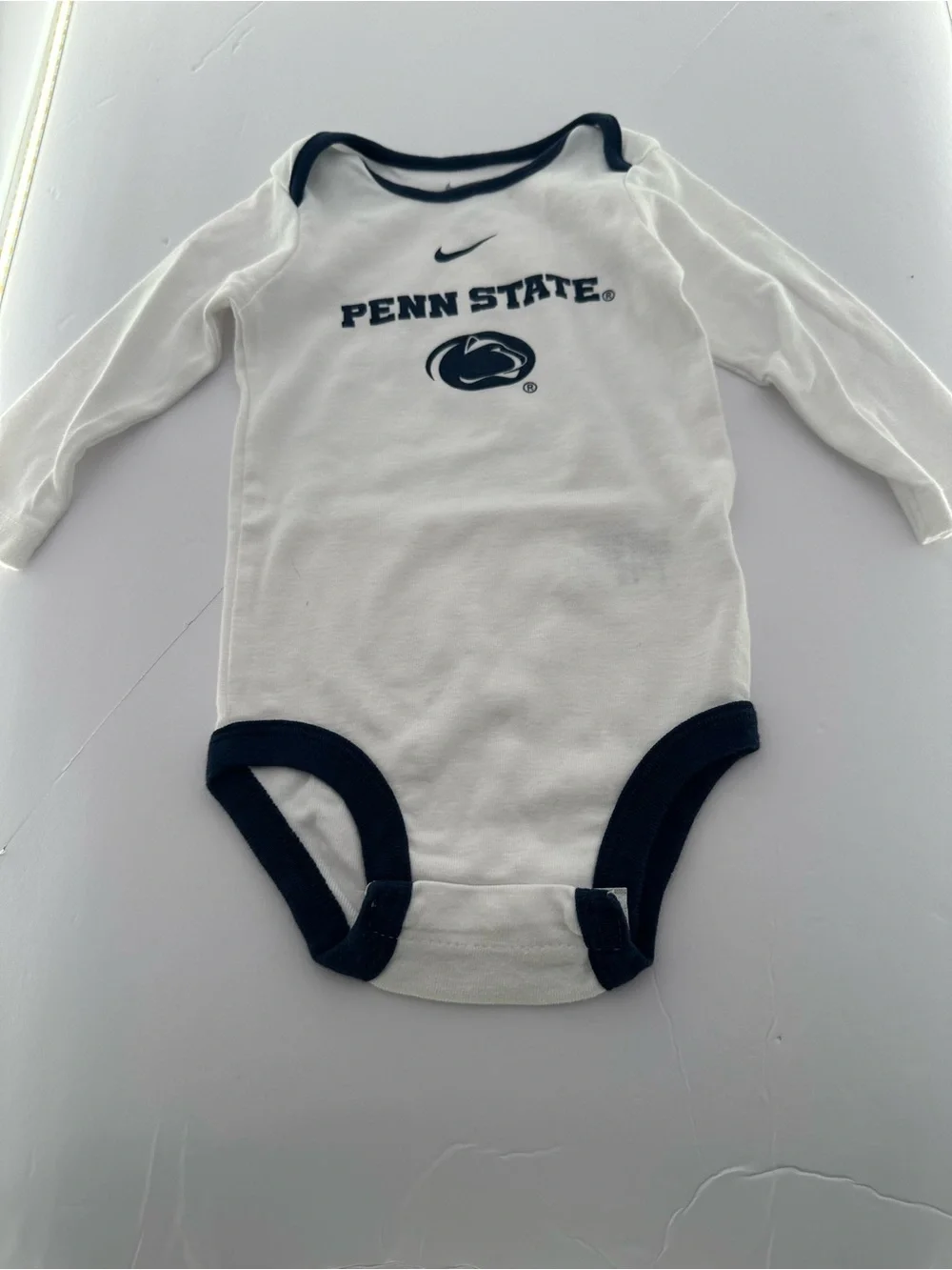 Nike White & Navy Penn State Infant One-Piece Bodysuit Size 6/9M